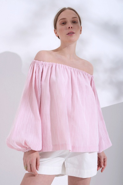 Блуза с объемными рукавами, розовая
